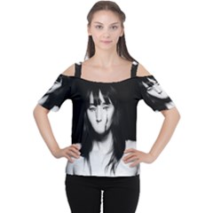 Cutout Shoulder T-Shirt 