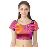 Magenta Boardwalk Carnival, Abstract Ocean Shimmer Short Sleeve Crop Top (Tight Fit)