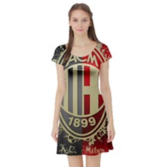 Short Sleeve Skater Dress Front Short Sleeve Skater Dress Front