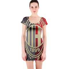 Short Sleeve Bodycon Dress Front Short Sleeve Bodycon Dress Front