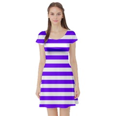 Short Sleeve Skater Dress Front