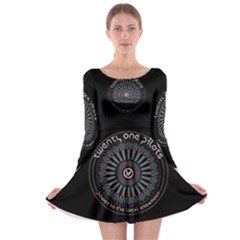 Long Sleeve Skater Dress 