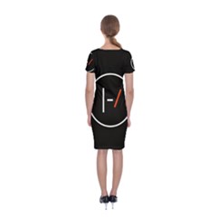 Classic Short Sleeve Midi Dress Back Classic Short Sleeve Midi Dress Back