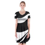 White or black Short Sleeve V-neck Flare Dress