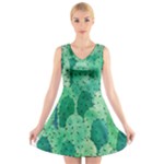 46 2 V-Neck Sleeveless Dress