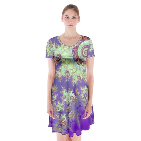 Sea Shell Spiral, Abstract Violet Cyan Stars Short Sleeve V