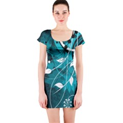 Short Sleeve Bodycon Dress Front Short Sleeve Bodycon Dress Front