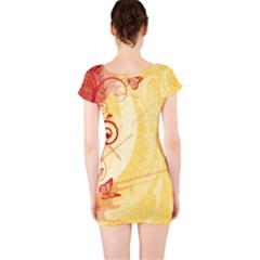 Short Sleeve Bodycon Dress Back Short Sleeve Bodycon Dress Back