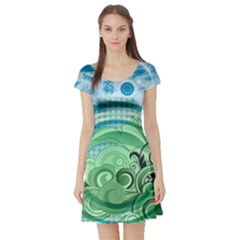Short Sleeve Skater Dress Front Short Sleeve Skater Dress Front