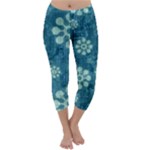 Snow Flake Art Capri Winter Leggings 