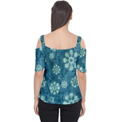 Cutout Shoulder T-Shirt 