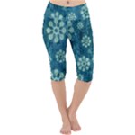 Snow Flake Art Lightweight Velour Cropped Yoga Leggings
