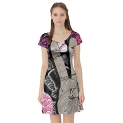 Short Sleeve Skater Dress Front Short Sleeve Skater Dress Front