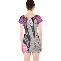 Short Sleeve Bodycon Dress Back Short Sleeve Bodycon Dress Back