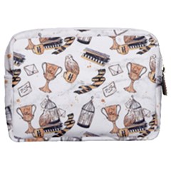 Make Up Pouch (Medium) 