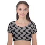 Black Cats On Gray Velvet Short Sleeve Crop Top 