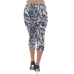 Lightweight Velour Capri Leggings  
