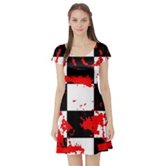 Short Sleeve Skater Dress Front Short Sleeve Skater Dress Front