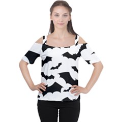 Cutout Shoulder T-Shirt 