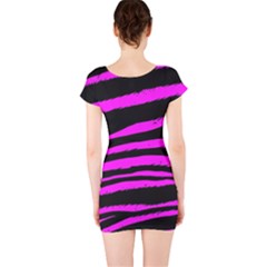 Short Sleeve Bodycon Dress Back Short Sleeve Bodycon Dress Back