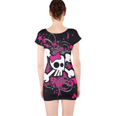 Short Sleeve Bodycon Dress Back Short Sleeve Bodycon Dress Back