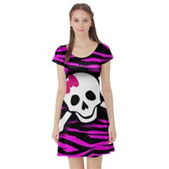 Short Sleeve Skater Dress Front Short Sleeve Skater Dress Front