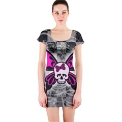 Short Sleeve Bodycon Dress Front Short Sleeve Bodycon Dress Front