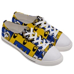 Women s Low Top Canvas Sneakers 