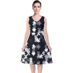 Black and White Jigsaw Puzzle Pattern V-Neck Midi Sleeveless Dress 