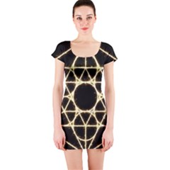 Short Sleeve Bodycon Dress Front Short Sleeve Bodycon Dress Front