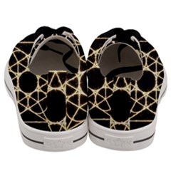 Men s Low Top Canvas Sneakers 