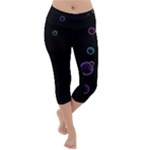 Bubble In Dark Lightweight Velour Capri Yoga Leggings