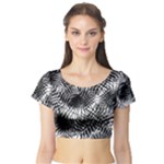 Tropical leafs pattern, black and white jungle theme Short Sleeve Crop Top