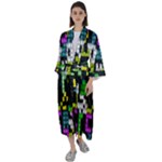 Drawn squares                                                Maxi Satin Kimono