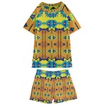 Tribal pattern                                                        Kids  Swim Tee and Shorts Set