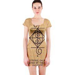 Short Sleeve Bodycon Dress Front Short Sleeve Bodycon Dress Front