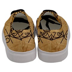 Men s Classic Low Top Sneakers 