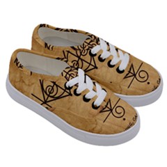 Kids  Classic Low Top Sneakers 