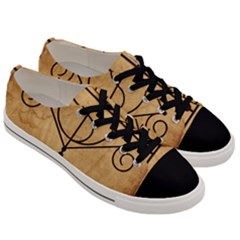 Men s Low Top Canvas Sneakers 