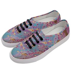 Women s Classic Low Top Sneakers 
