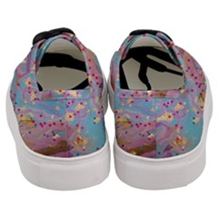 Women s Classic Low Top Sneakers 