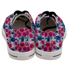 Men s Low Top Canvas Sneakers 
