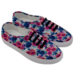 Men s Classic Low Top Sneakers 