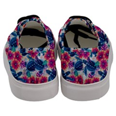 Men s Classic Low Top Sneakers 