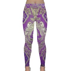 Classic Yoga Leggings Front Classic Yoga Leggings Front