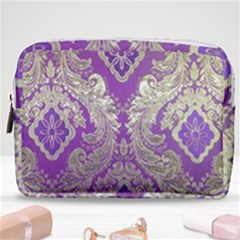 Make Up Pouch (Medium) 