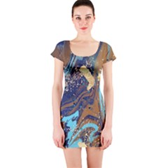 Short Sleeve Bodycon Dress Front Short Sleeve Bodycon Dress Front