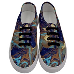 Men s Classic Low Top Sneakers 
