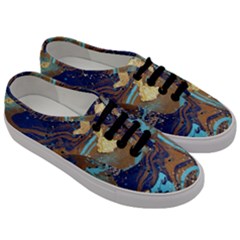 Men s Classic Low Top Sneakers 