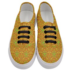 Women s Classic Low Top Sneakers 